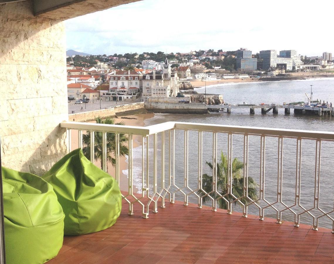Remarkable view over Cascais Bay Extérieur photo
